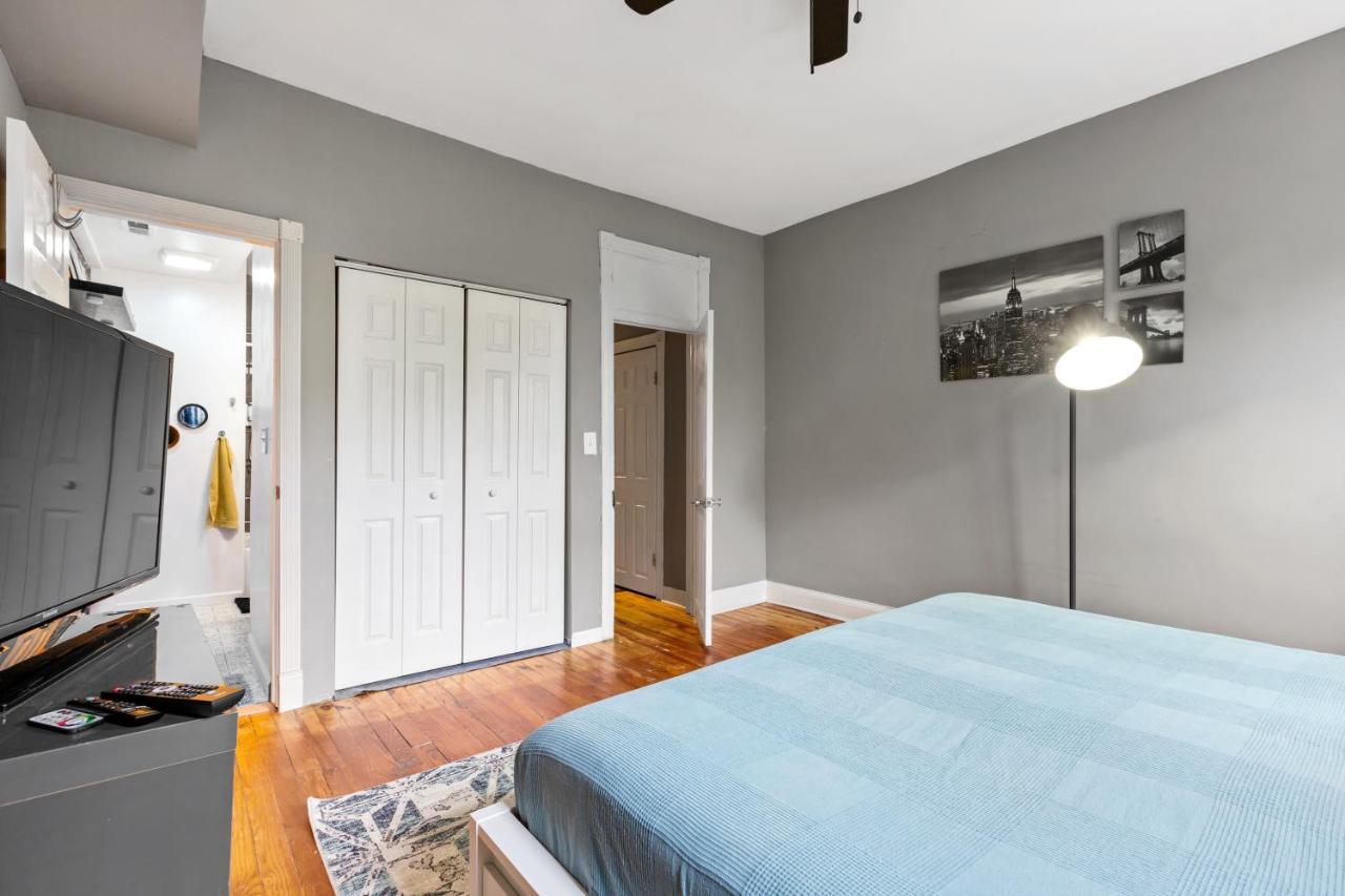 Pristine Townhouse With Rooftop Deck Near Canton! Baltimore Eksteriør bilde